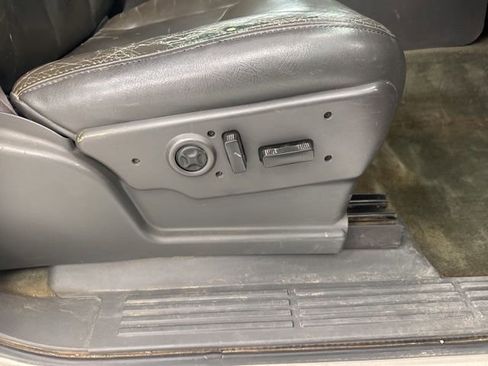 Used 2005 Chevrolet Silverado 3500 LT w/ Heavy-Duty Power Package image 24