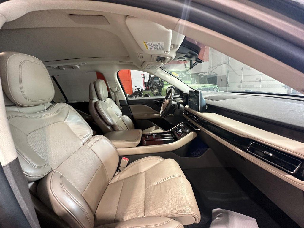 Used 2020 Lincoln Aviator Reserve w/ Equipment Group 202A AWD/4WD image 20