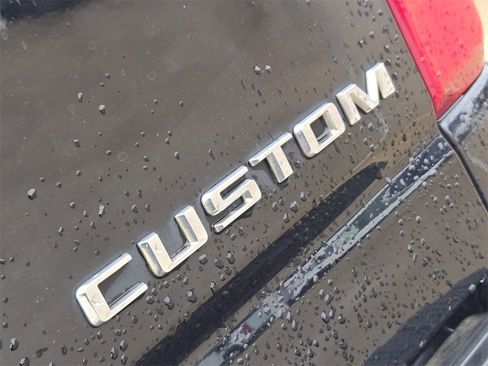 Used 2022 Chevrolet Silverado 2500 Custom w/ Custom Convenience Package image 30