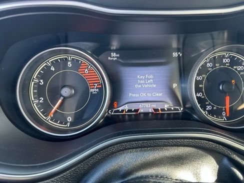 Used 2020 Jeep Cherokee Trailhawk w/ Cold Weather Group image 18