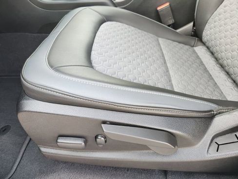 Used 2021 Chevrolet Colorado Z71 w/ Safety Package image 21