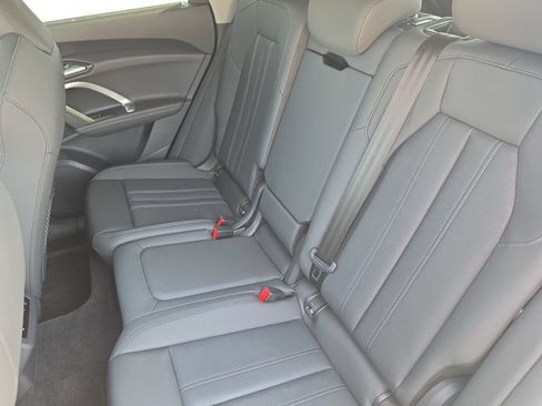 Used 2025 Audi Q5 Prestige AWD/4WD image 13