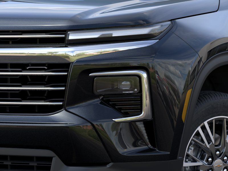 New 2027 Chevrolet Traverse LT w/ Driver Confidence Package FWD image 10