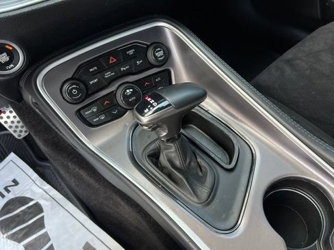Used 2019 Dodge Challenger GT RWD image 27