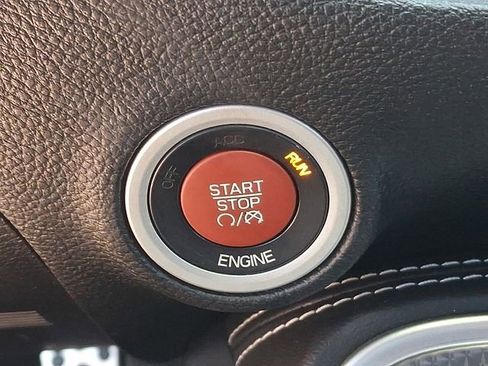 Used 2015 Dodge Challenger SRT Hellcat RWD image 13