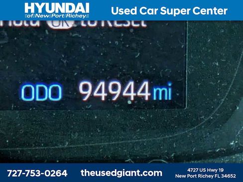 Used 2020 Toyota Corolla SE FWD image 32