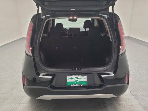 Used 2023 Kia Soul LX w/ LX Technology Package FWD image 29