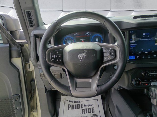 Used 2025 Ford Bronco Badlands AWD/4WD image 13