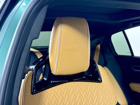 Used 2026 Cadillac CT5 V Blackwing w/ Precision Package image 25