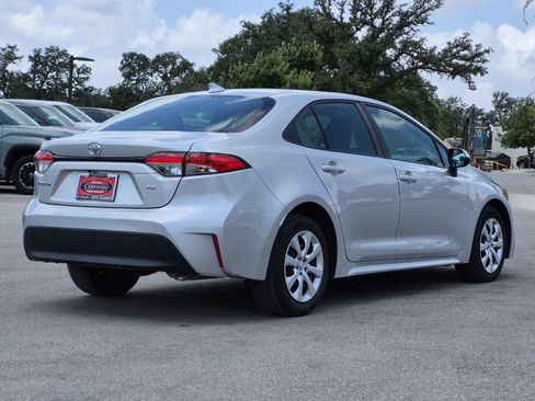 Certified 2025 Toyota Corolla LE FWD image 5