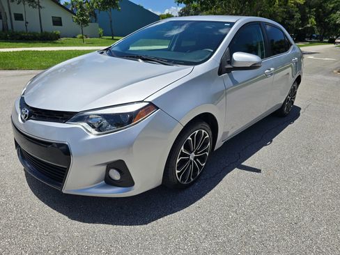 Used 2015 Toyota Corolla S FWD image 1
