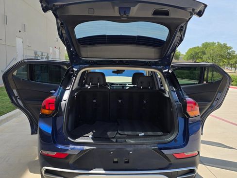 Used 2023 Buick Encore GX Select FWD image 11