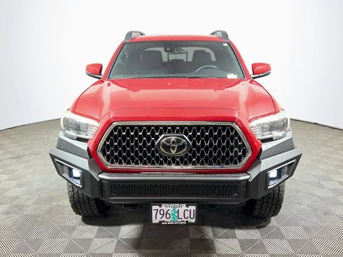 Used 2019 Toyota Tacoma TRD Off-Road AWD/4WD image 2