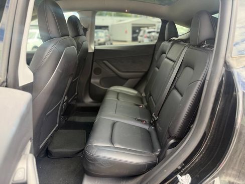 Used 2021 Tesla Model Y Performance AWD/4WD image 3
