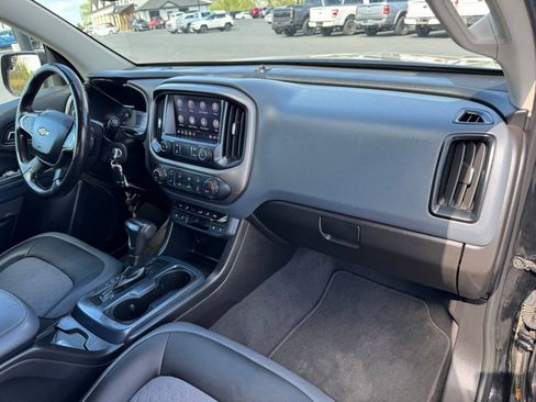 Used 2020 Chevrolet Colorado Z71 AWD/4WD image 30