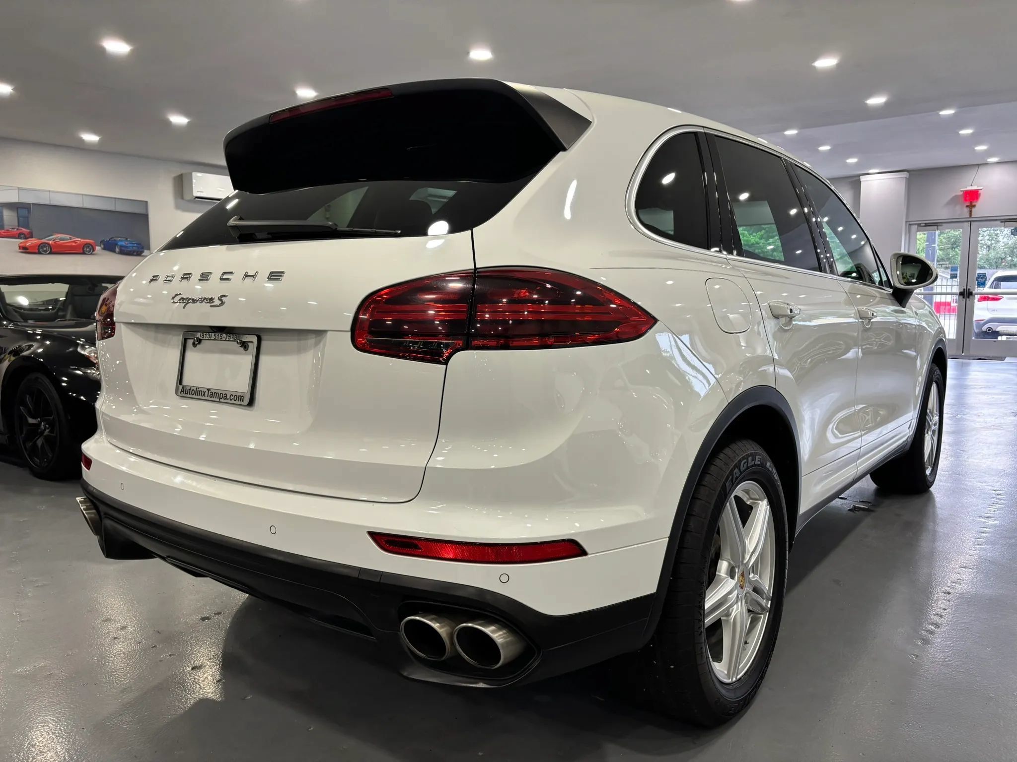 Used 2017 Porsche Cayenne S w/ Premium Package AWD/4WD image 7