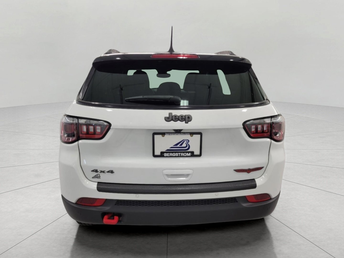 Used 2025 Jeep Compass Trailhawk AWD/4WD image 24