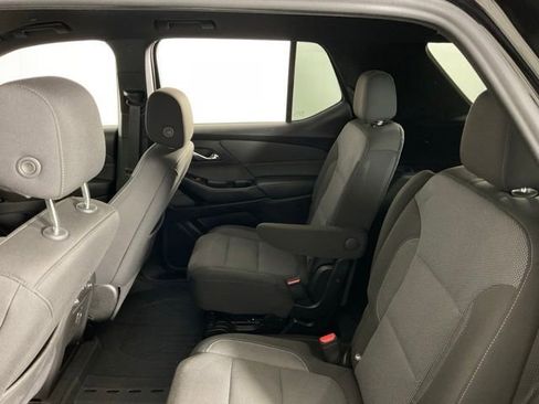 Used 2023 Chevrolet Traverse LT FWD image 37