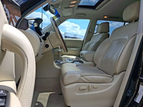 Used 2011 INFINITI QX56 4WD w/ Deluxe Touring Pkg image 14