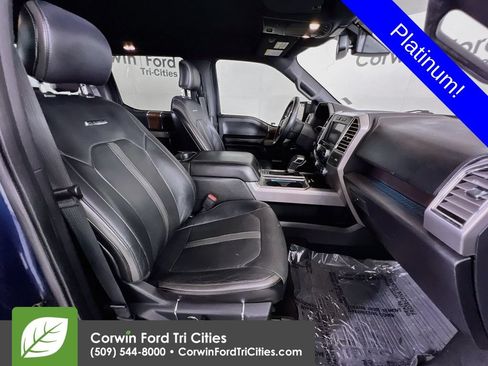 Used 2016 Ford F150 Platinum w/ Equipment Group 701A Luxury AWD/4WD image 16