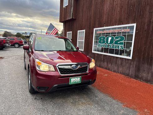 Used 2016 Subaru Forester 2.5i Premium w/ All-Weather Package image 2