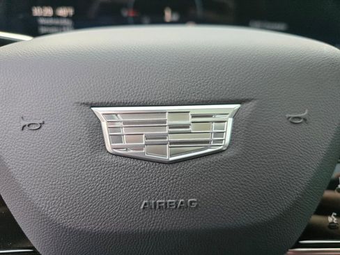 New 2025 Cadillac Lyriq Luxury image 29