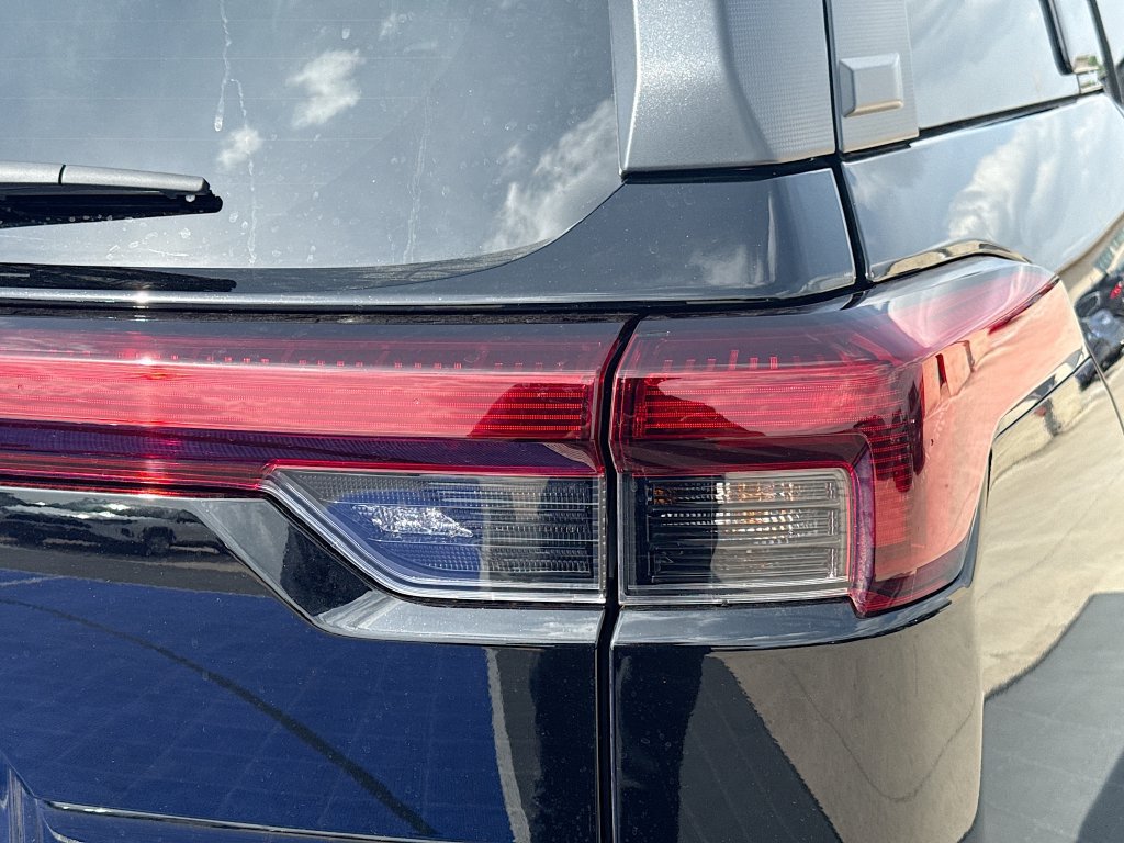 New 2026 Subaru Outback Limited AWD/4WD image 34