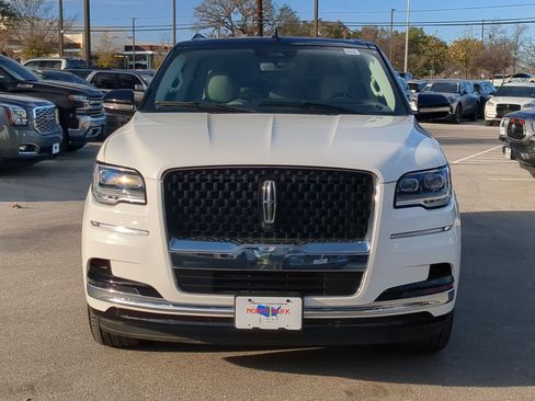 Used 2023 Lincoln Navigator L Black Label image 8