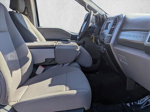 Used 2017 Ford F250 XLT w/ XLT Value Package image 19