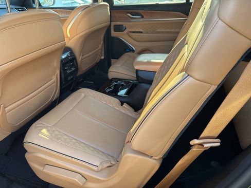 Used 2021 Jeep Grand Cherokee L Summit image 16