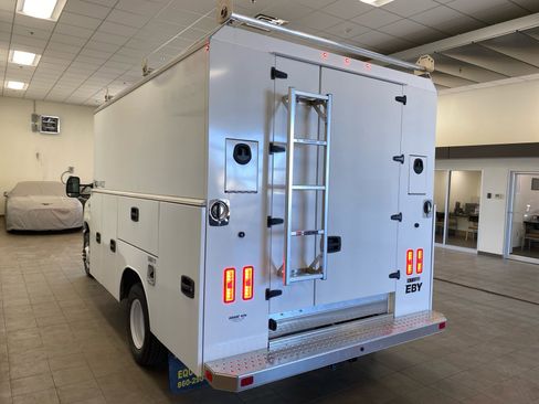 New 2027 Ford E-350 and Econoline 350 Super Duty w/ Power Equipment Group image 5