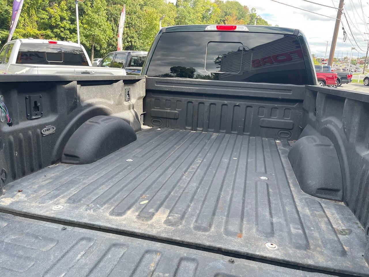 Used 2016 Ford F150 Lariat w/ Equipment Group 502A Luxury AWD/4WD image 6