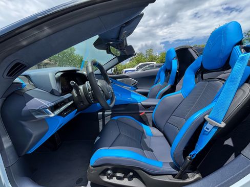 Used 2022 Chevrolet Corvette Stingray Premium Conv w/ 3LT RWD image 17