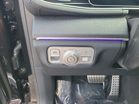 Certified 2026 Mercedes-Benz GLS 450 4MATIC image 30