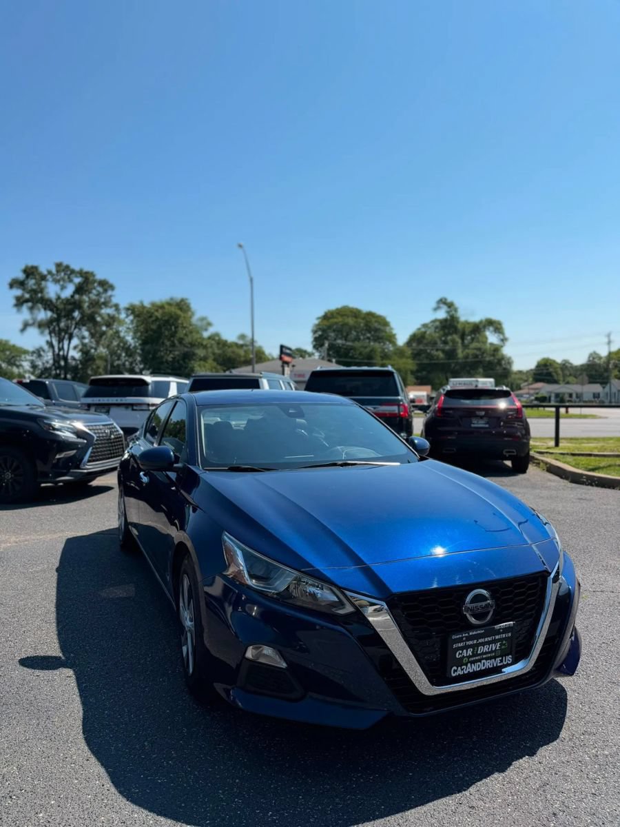 Used 2021 Nissan Altima 2.5 S w/ Driver Assist Package FWD image 3