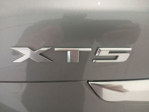 Used 2023 Cadillac XT5 Premium Luxury AWD/4WD image 25