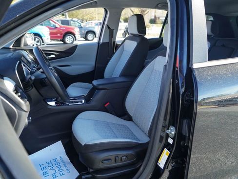 Used 2023 Chevrolet Equinox LT w/ Driver Convenience Package image 7