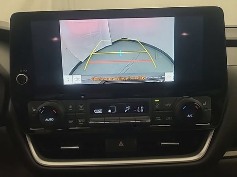 Used 2025 Toyota Grand Highlander AWD image 38