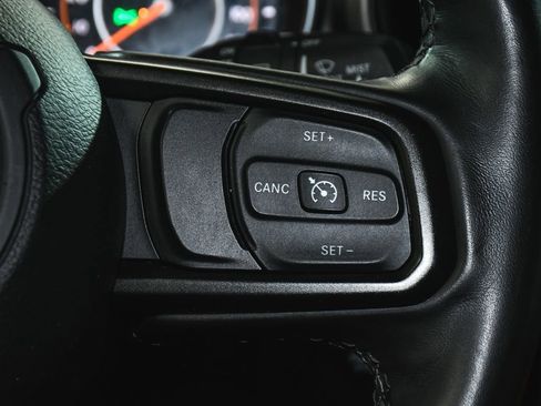 Used 2019 Jeep Wrangler Unlimited Sport S image 24