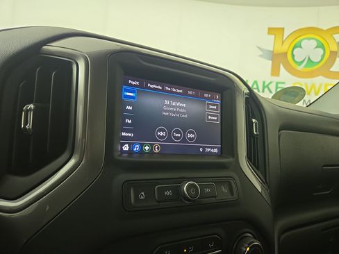 Used 2020 Chevrolet Silverado 1500 Custom Trail Boss w/ Custom Convenience Package AWD/4WD image 19