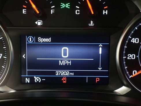 Used 2024 GMC Terrain SLE image 39