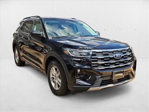 New 2025 Ford Explorer Active w/ Active Comfort Package image 7