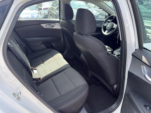 Used 2023 Kia Forte LXS w/ LXS Technology Package image 15