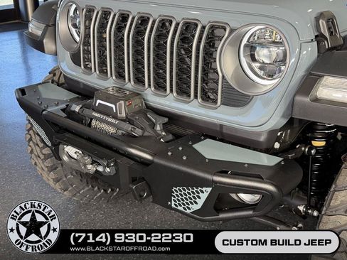 Used 2025 Jeep Wrangler Unlimited Rubicon 4xe w/ Safety Group AWD/4WD image 12