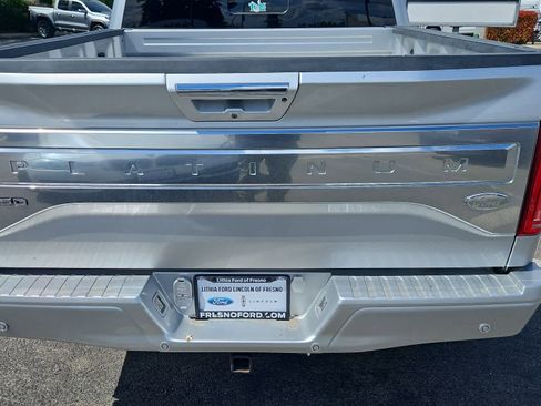 Used 2016 Ford F150 Platinum w/ Equipment Group 701A Luxury image 8