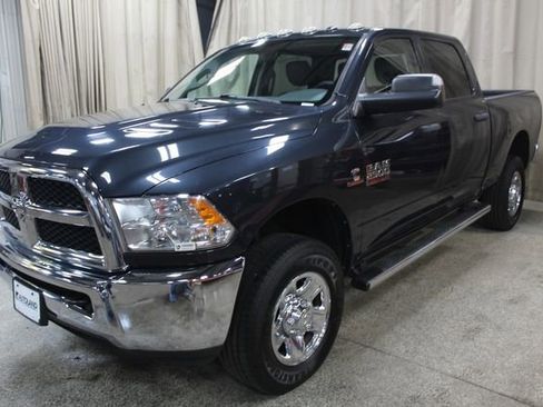 Used 2018 RAM 2500 Tradesman w/ Chrome Appearance Group image 4