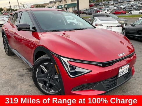 Used 2025 Kia EV6 Light w/ Light LR Technology Package RWD image 1