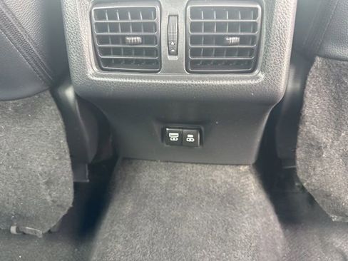 Used 2025 Toyota Camry SE FWD image 46