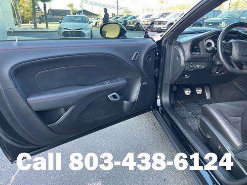 Used 2023 Dodge Challenger R/T Scat Pack image 4