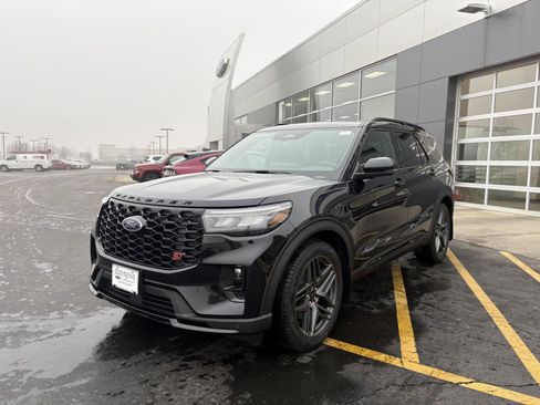 New 2026 Ford Explorer ST w/ Sun And Sound Package image 3